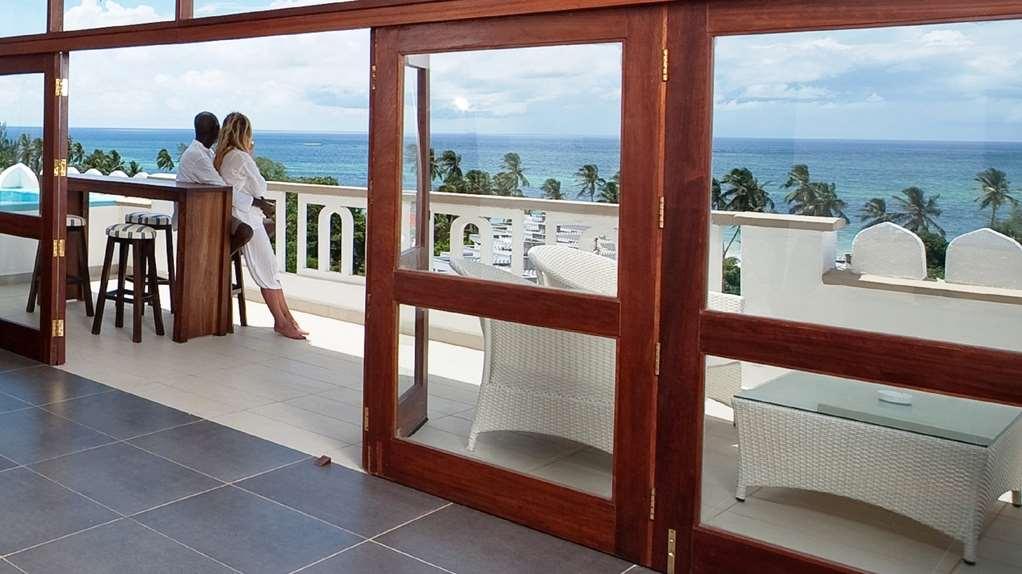 Lantana Galu Beach Diani Beach Zimmer foto