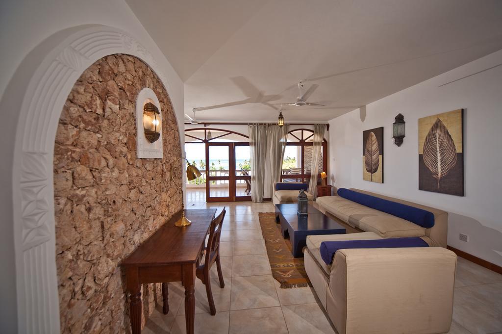 Lantana Galu Beach Diani Beach Zimmer foto