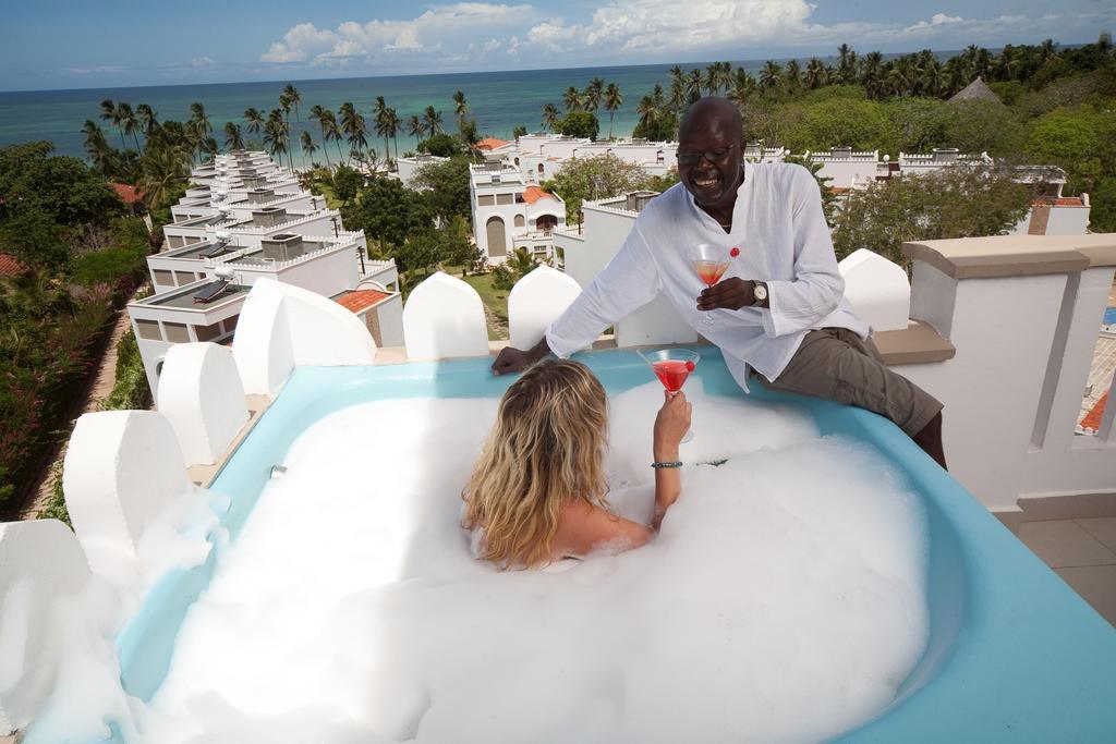 Lantana Galu Beach Diani Beach Zimmer foto