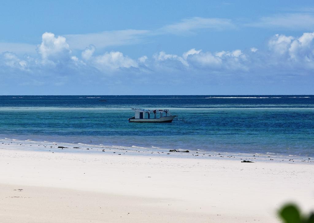 Lantana Galu Beach Diani Beach Exterior foto